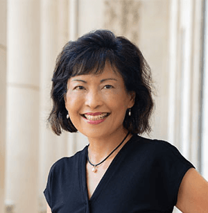 Pauline Wade Headshot